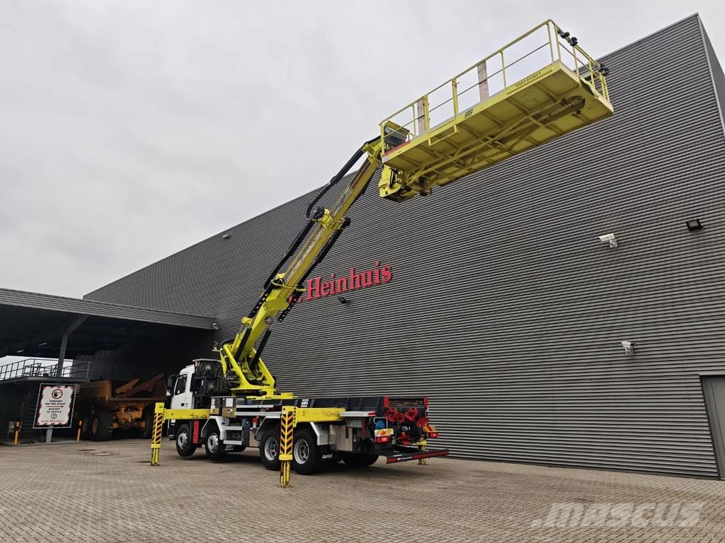 Volvo FMX 460 8x4 AMV 11 SWL 10.000R Tunnelplatform Camion nacelle