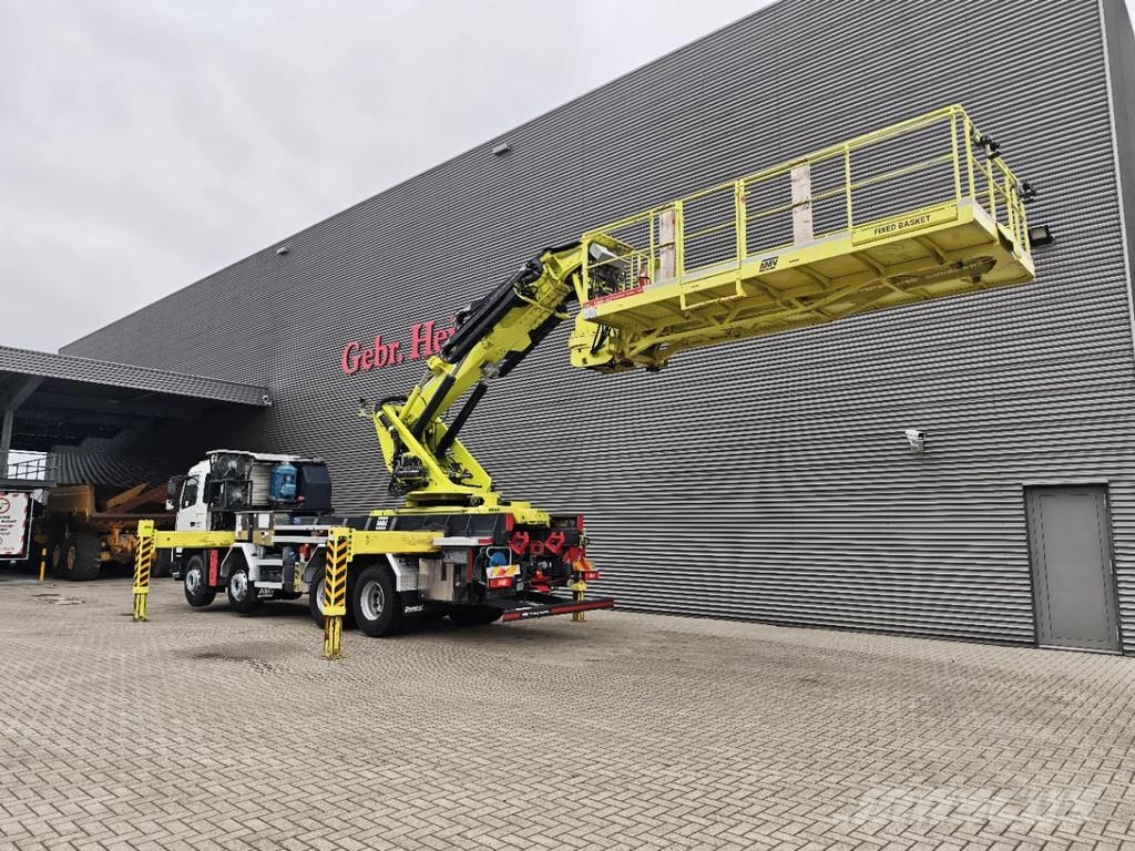 Volvo FMX 460 8x4 AMV 11 SWL 10.000R Tunnelplatform Camion nacelle