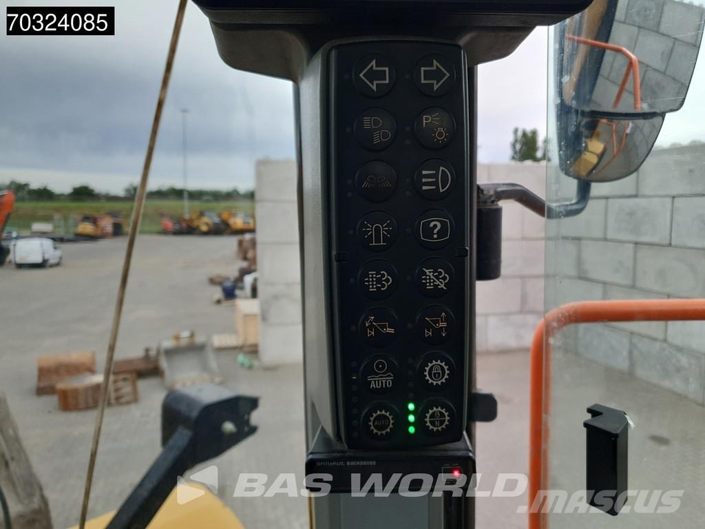 CAT 980 M 輪胎式裝載機