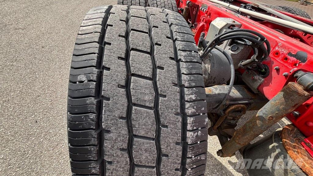 Scania R540 8x4*4 EURO6 + RETARDER + 8600mm CHASSIS Camiones con chasís y cabina