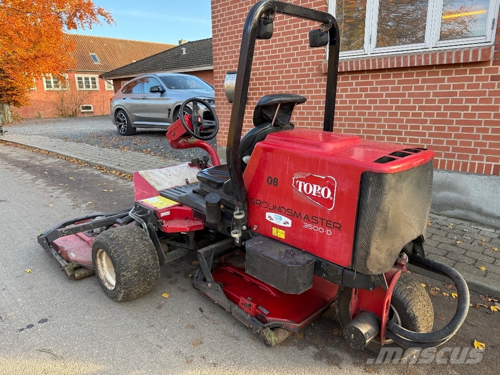 Toro GROUNDSMASTER 3500D 骑乘式割草机