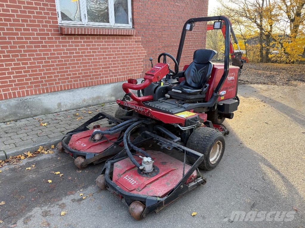 Toro GROUNDSMASTER 3500D 骑乘式割草机