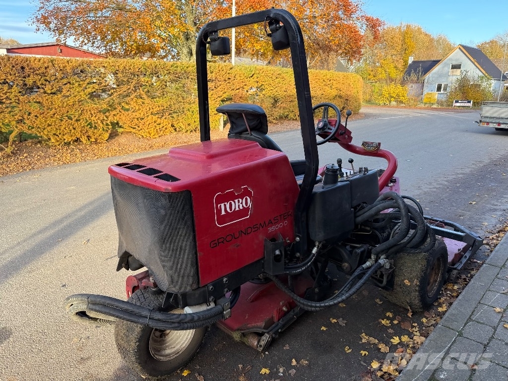 Toro GROUNDSMASTER 3500D 骑乘式割草机
