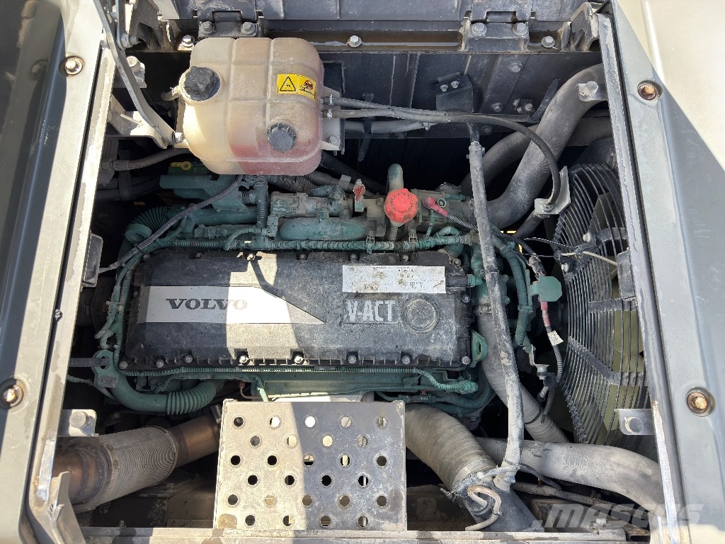 Volvo EC 300 EL Lánctalpas kotrók
