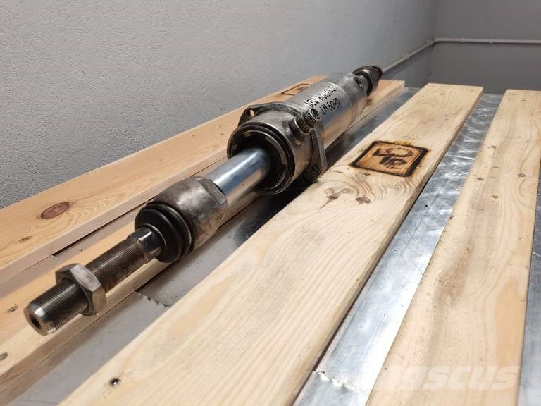 New Holland LM 5040 {steering rod Spicer Σασί - πλαίσιο