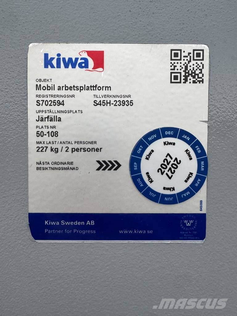 Genie S 45 Iseliikuvad poomtõstukid