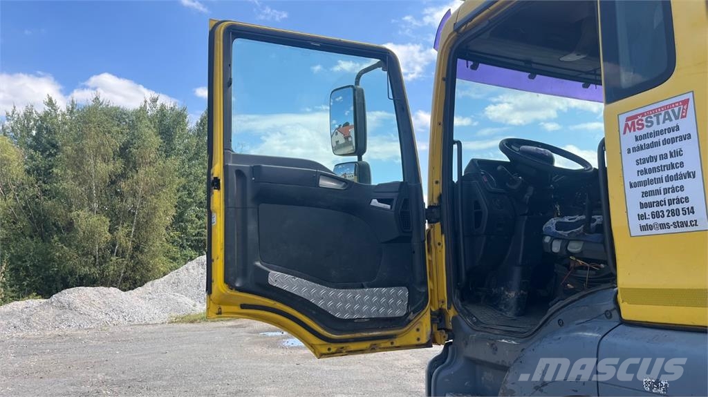 MAN TGA 26.350 6X4 شاحنات بمقصورة وهيكل