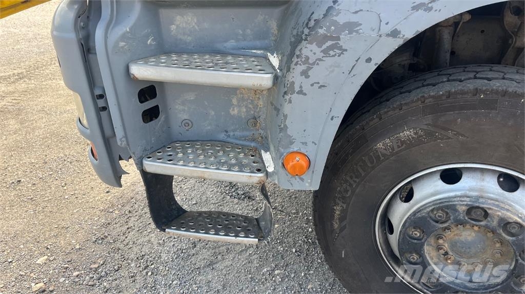MAN TGA 26.350 6X4 شاحنات بمقصورة وهيكل