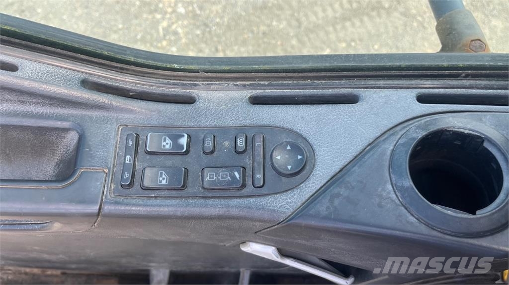 MAN TGA 26.350 6X4 شاحنات بمقصورة وهيكل