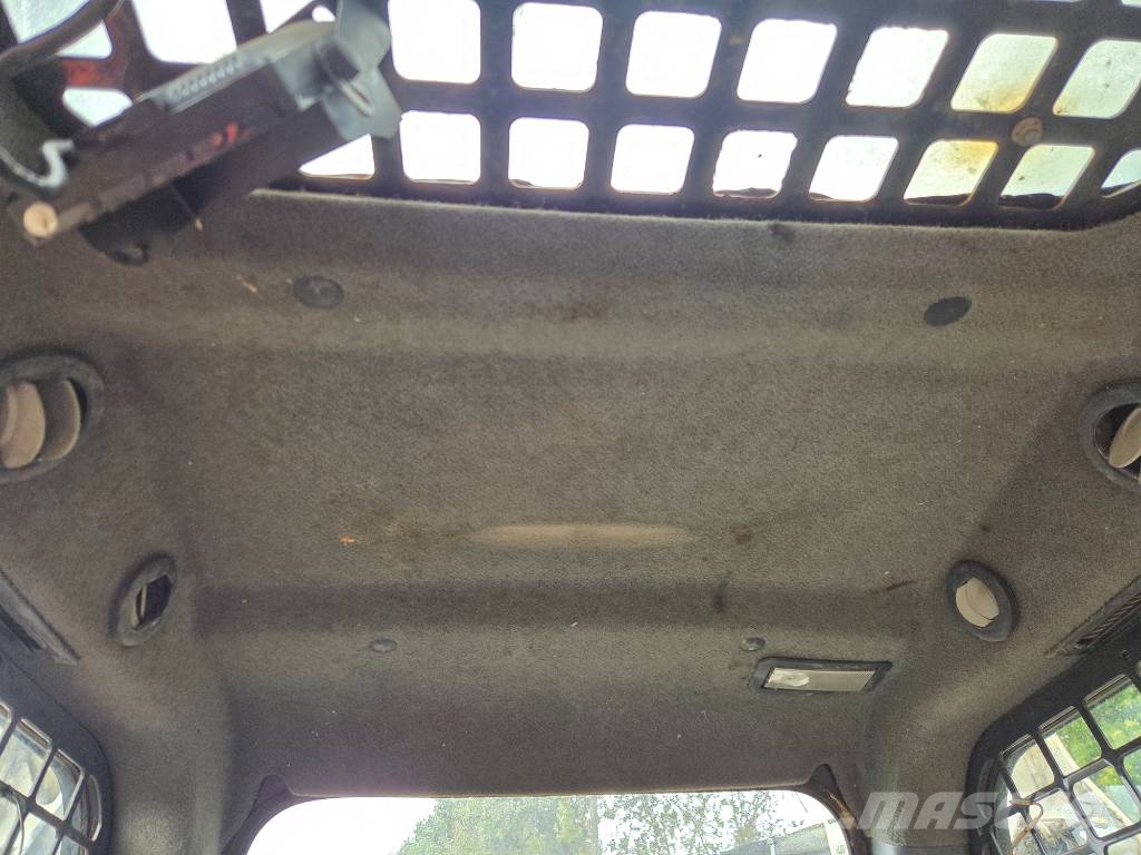 Bobcat T 590 HF Skid steer loaders