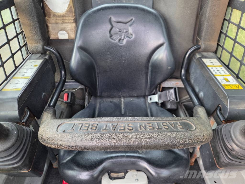 Bobcat T 590 HF Skid steer loaders