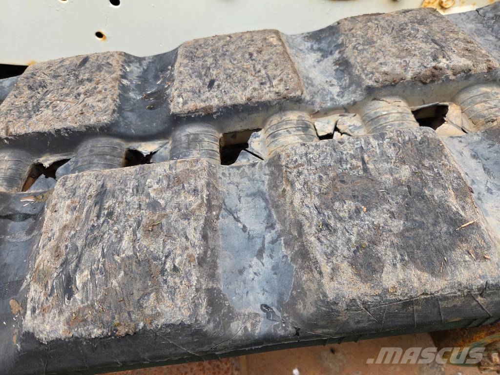 Bobcat T 590 HF Skid steer loaders