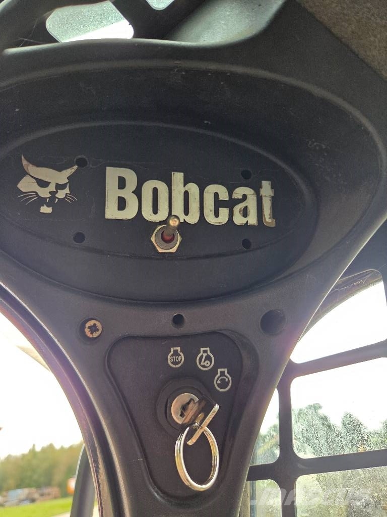 Bobcat T 590 HF Skid steer loaders
