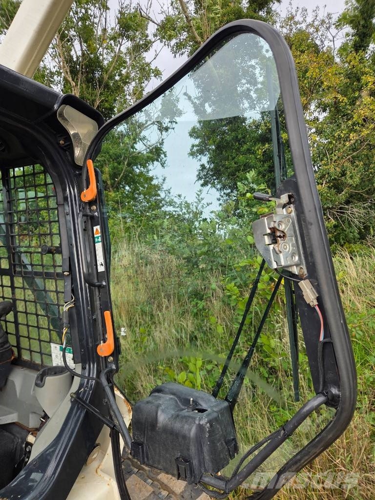 Bobcat T 590 HF Skid steer loaders