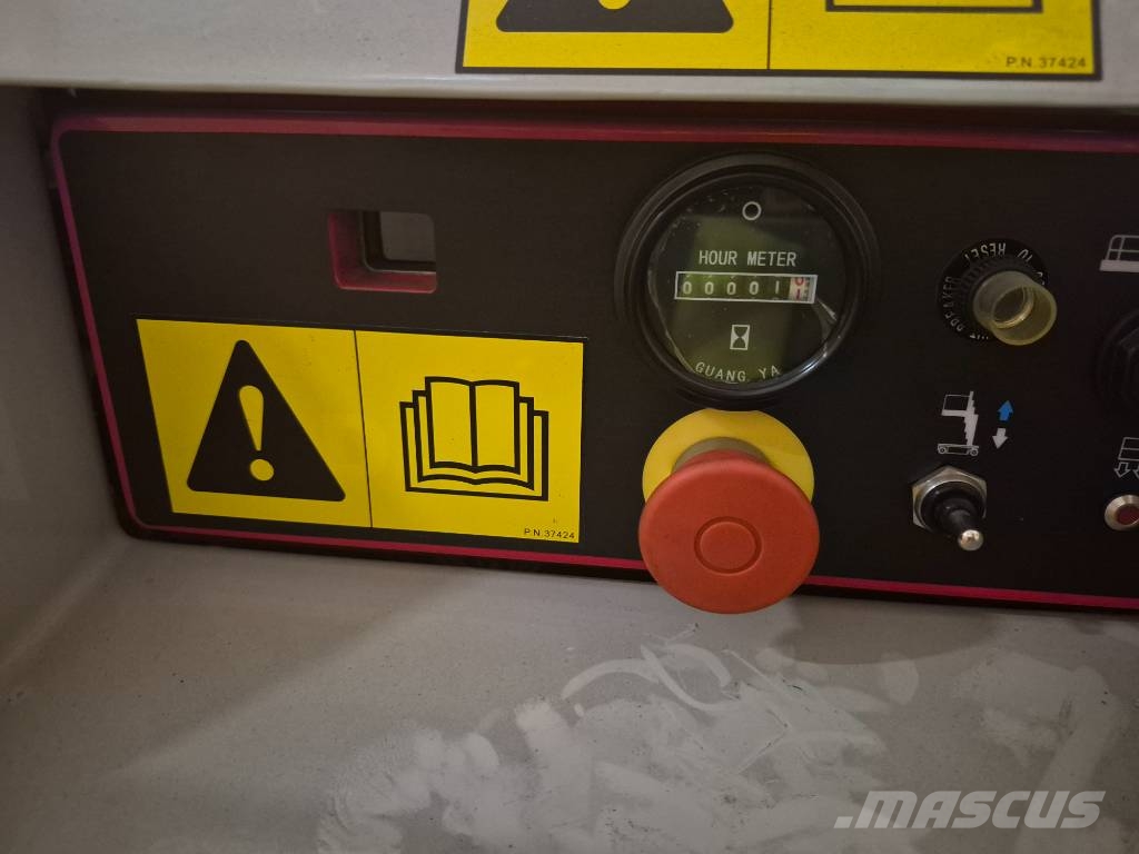 MEC MME25 Schaarhoogwerkers