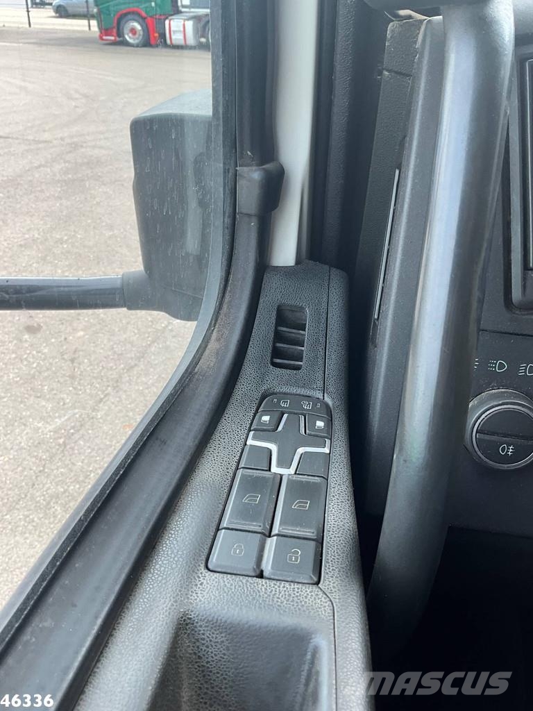 Volvo FMX 460 6x6 Euro 6 HMF 16 Tonmeter Z-kraan شاحنات قلابة