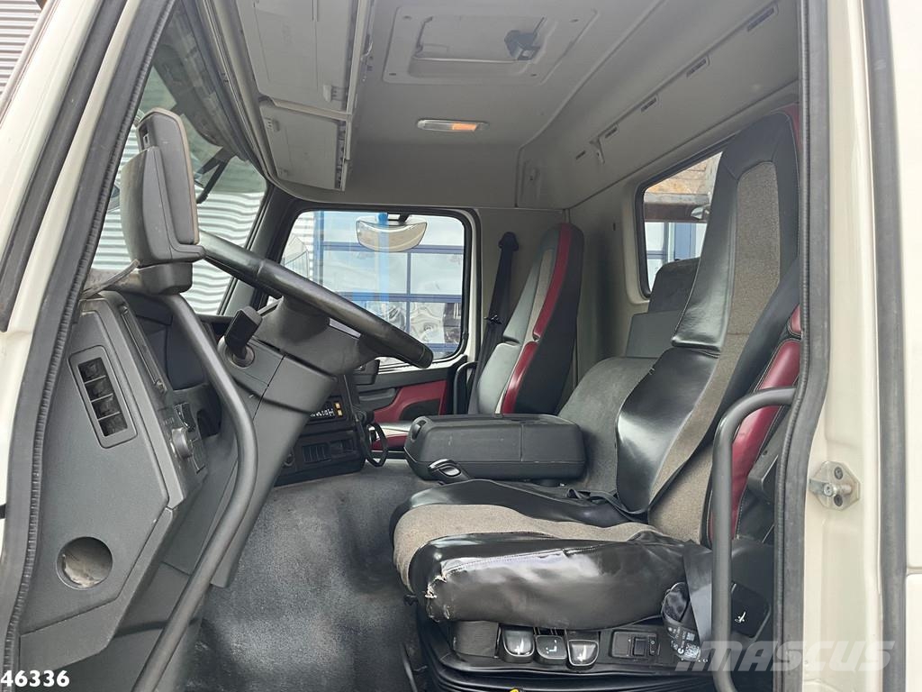 Volvo FMX 460 6x6 Euro 6 HMF 16 Tonmeter Z-kraan شاحنات قلابة