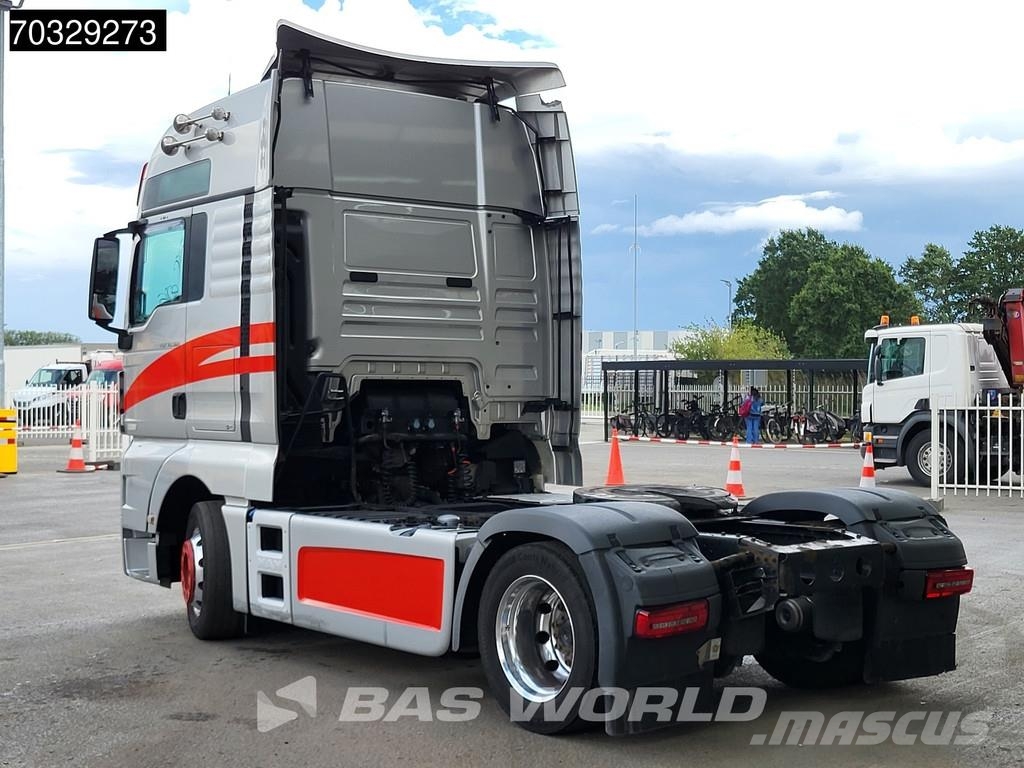 MAN TGX 18.560 4X2 XXL Retarder 2xTanks Full-Air Alcoa Camiones tractor