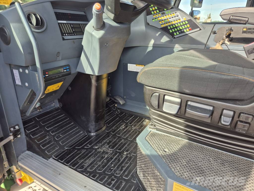 Liebherr LTM 1230-5.1 Grúas todo terreno