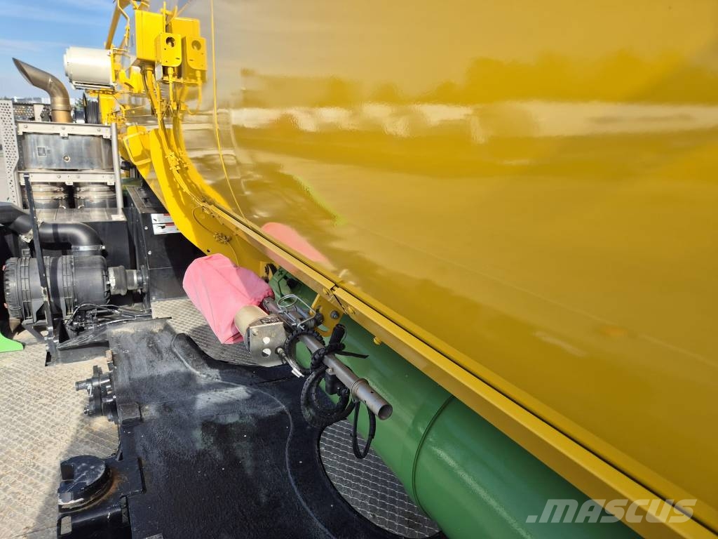 Liebherr LTM 1230-5.1 Grúas todo terreno
