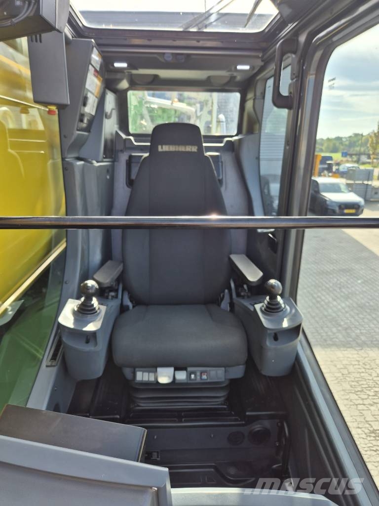 Liebherr LTM 1230-5.1 Grúas todo terreno