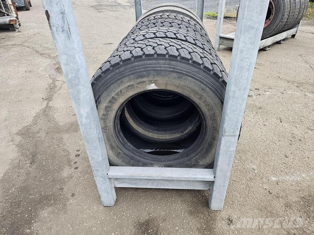 Hankook 305/70 R 19.5 輪胎、車輪和輪圈