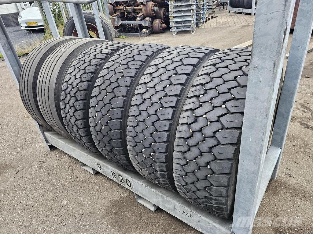 Hankook 305/70 R 19.5 輪胎、車輪和輪圈