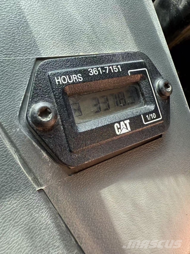 CAT 226 B 3 滑移装载机