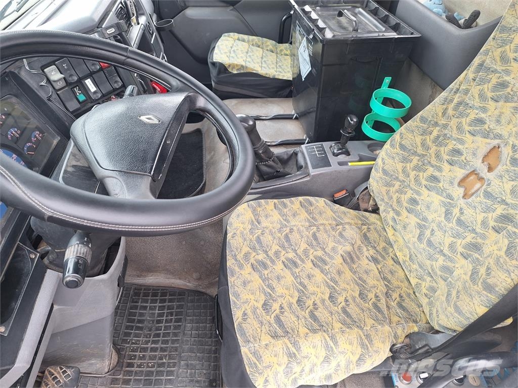 Renault MIDLUM 180.12 Chassis met cabine