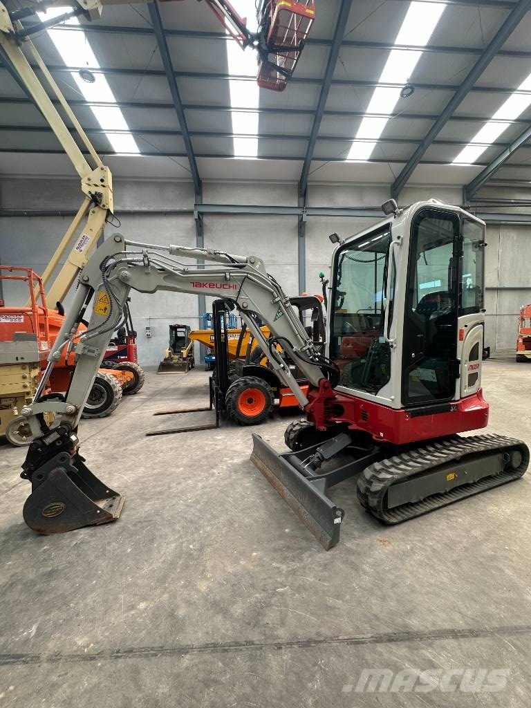 Takeuchi TB 325 R Miniescavadeiras < 7t (Mini escavadeiras)