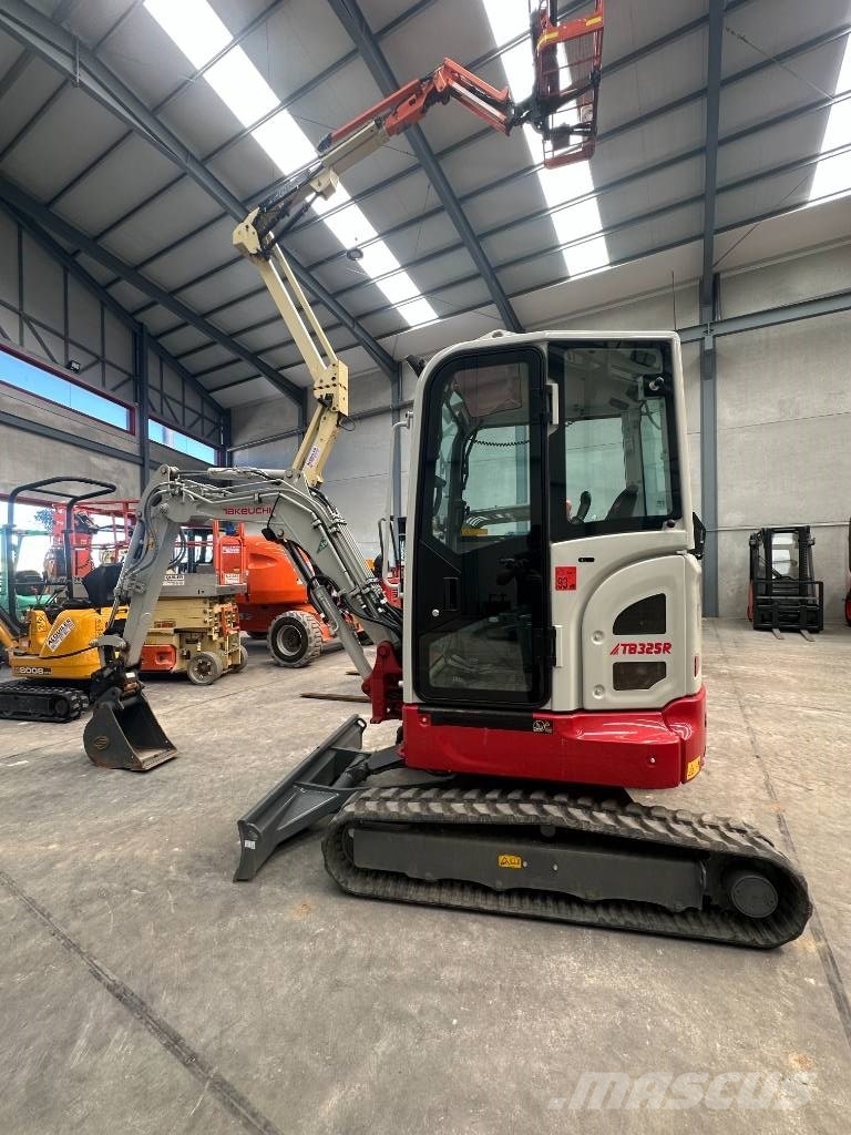 Takeuchi TB 325 R Miniescavadeiras < 7t (Mini escavadeiras)