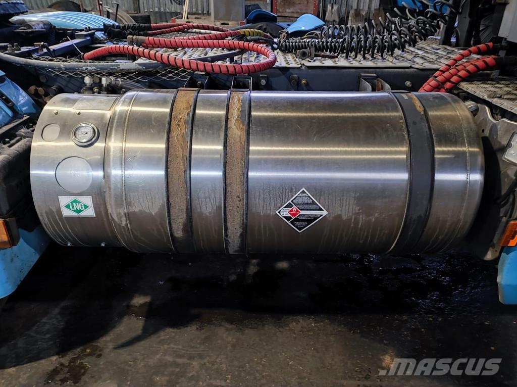 LNG GAS TANKS FOR SALE 2859386 406 dm3 / 2859387 3 Serbatoi per carburante e additivi