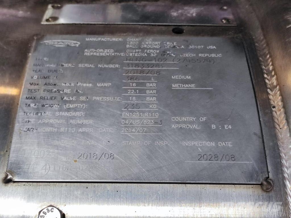 LNG GAS TANKS FOR SALE 2859386 406 dm3 / 2859387 3 Serbatoi per carburante e additivi