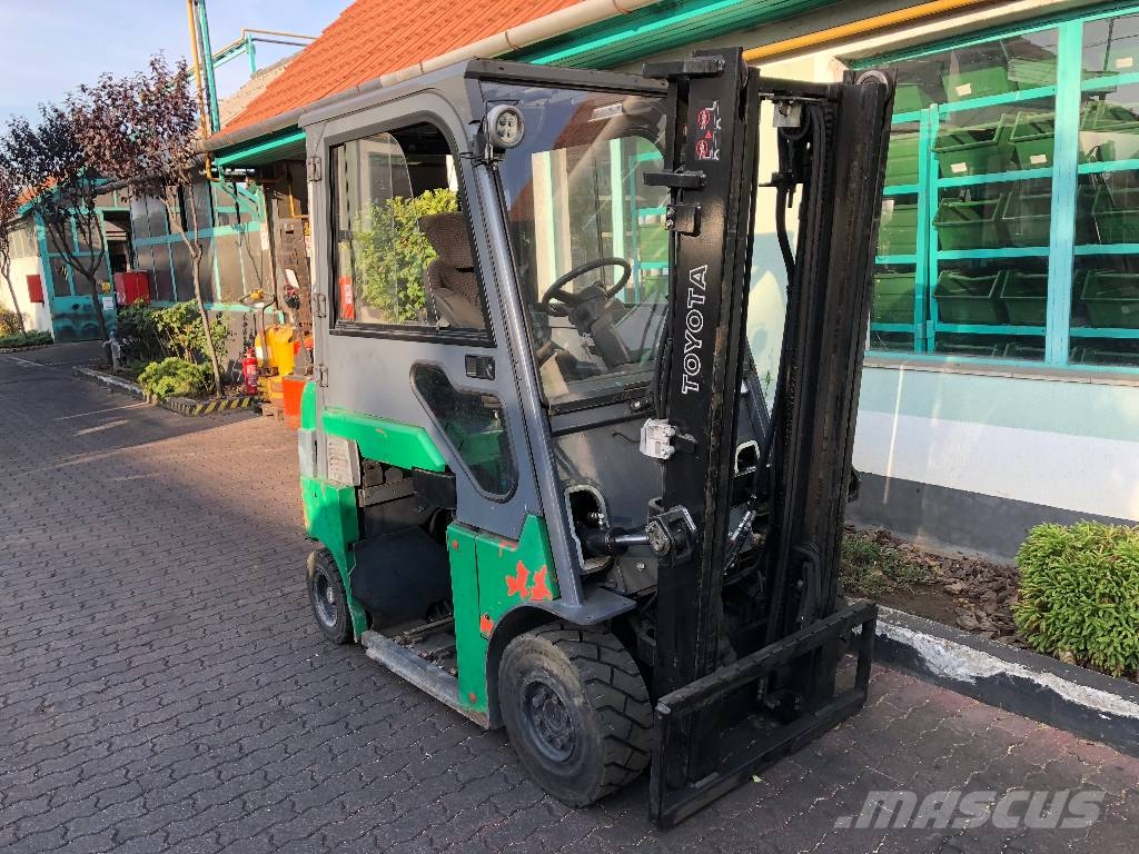 Toyota 7FBMF25 V-3358 IO Carretillas de horquilla eléctrica