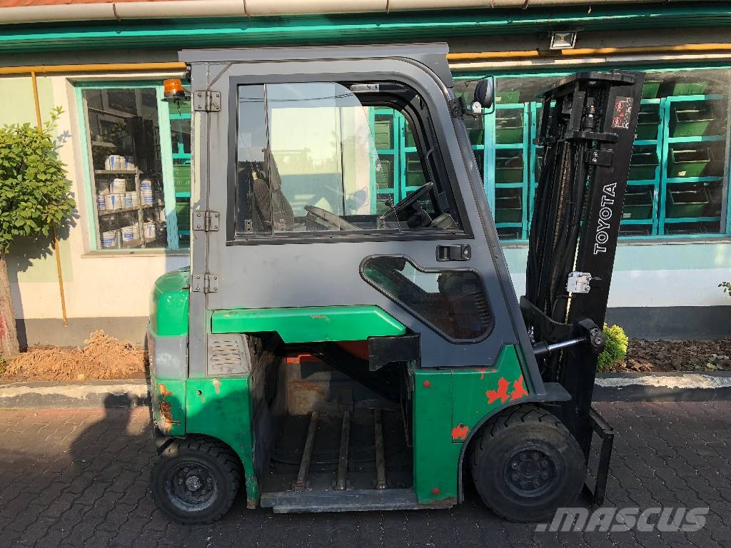 Toyota 7FBMF25 V-3358 IO Carretillas de horquilla eléctrica