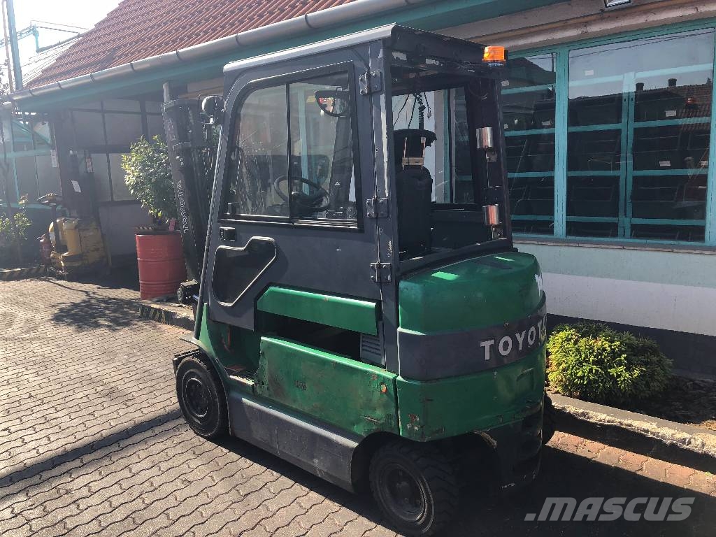 Toyota 7FBMF25 V-3358 IO Carretillas de horquilla eléctrica