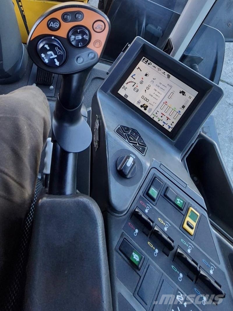 CLAAS Xerion 3800 Trac VC - drehbare Kabine Sonstige Landmaschinen