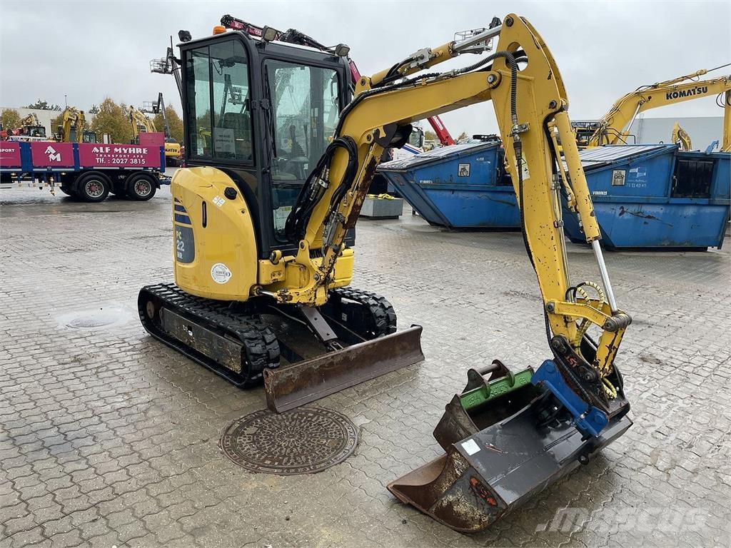 Komatsu PC22MR-3 轮式挖掘机