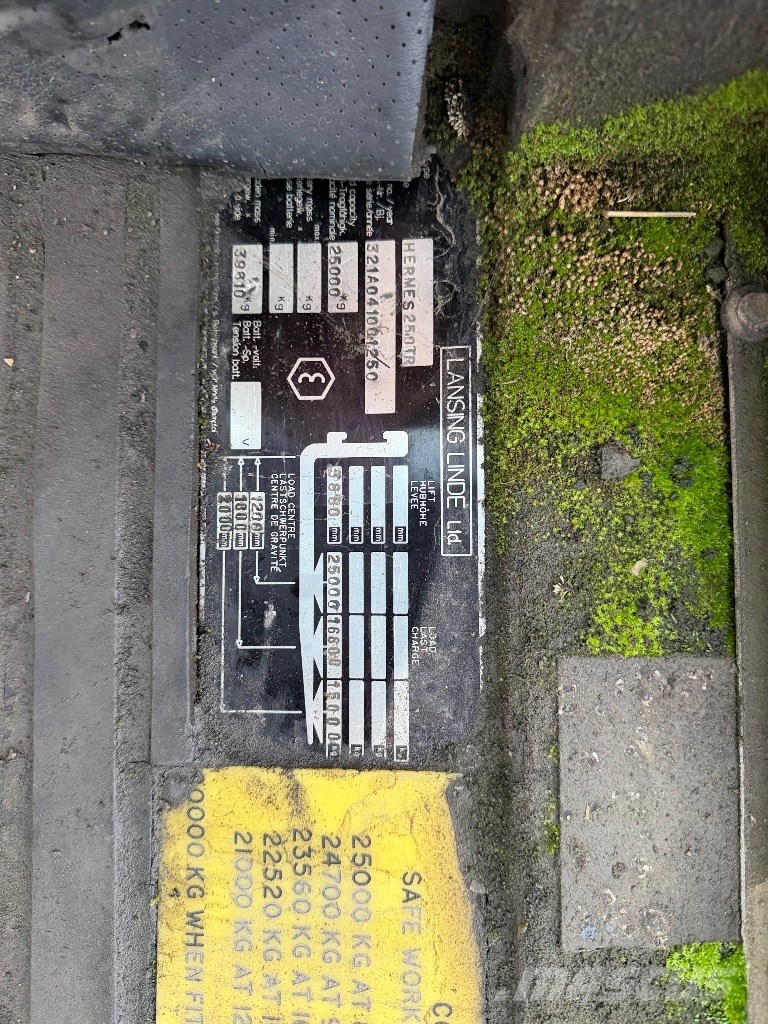 Lansing Hermes 25.OTR شاحنات الديزل