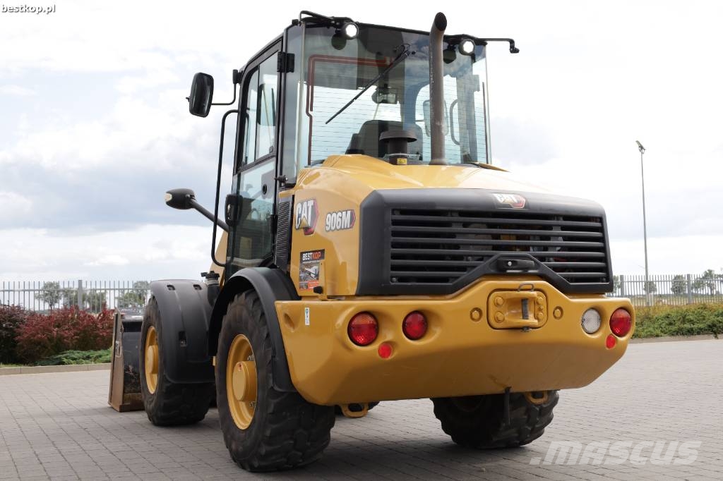 CAT 906M Chargeuse sur pneus