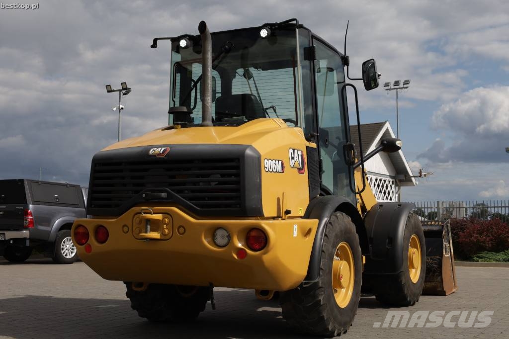 CAT 906M Chargeuse sur pneus