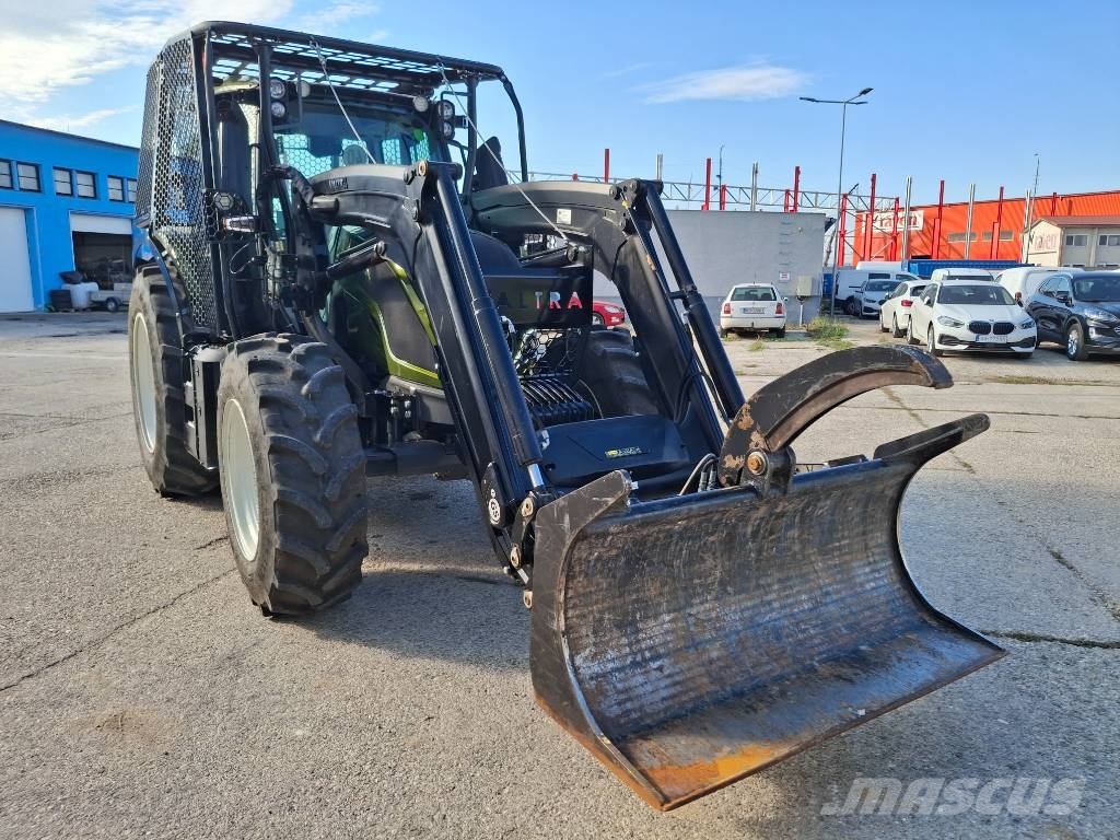 Valtra N 155 E Active Forsttraktoren