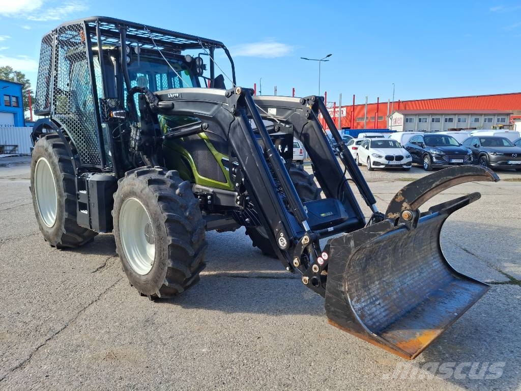 Valtra N 155 E Active Forsttraktoren