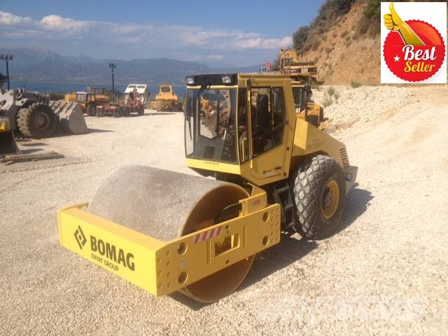 Bomag BW 219 D مداحل أحادية الأسطوانة