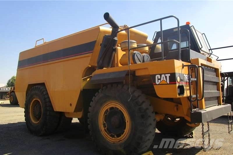 CAT 769C Вантажівки-цистерни