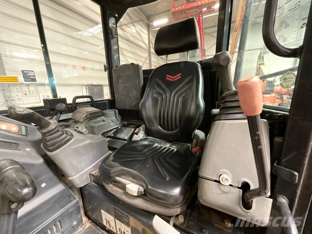 Yanmar Vio 50-6A حفارات صغيرة أقل من 7 طن (حفارات صغيرة)