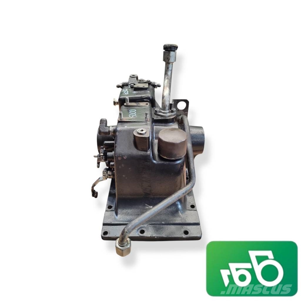 Deutz-Fahr Agrofarm 85 Pump Base Rear Axle 0.015.6690.5 Šasija un piekare