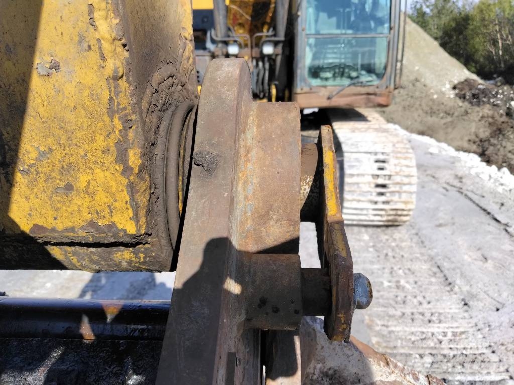 CAT 323 EL Beltegraver