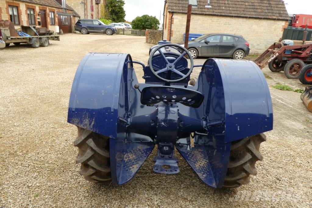 standard fordson Tractors