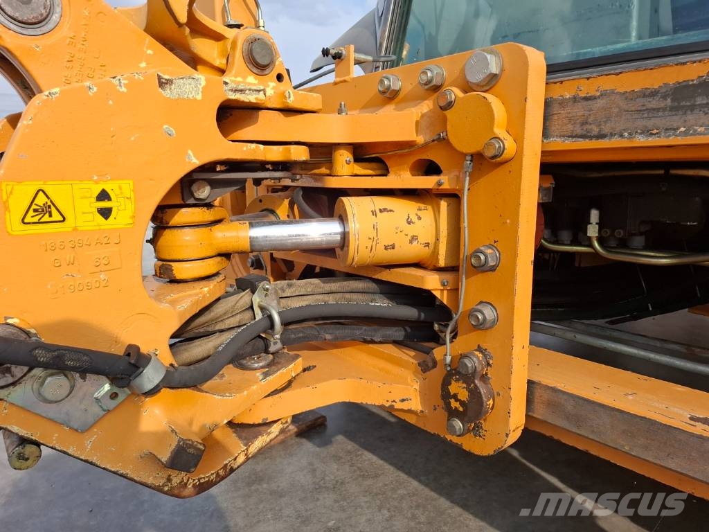 CASE 580 SM Backhoe